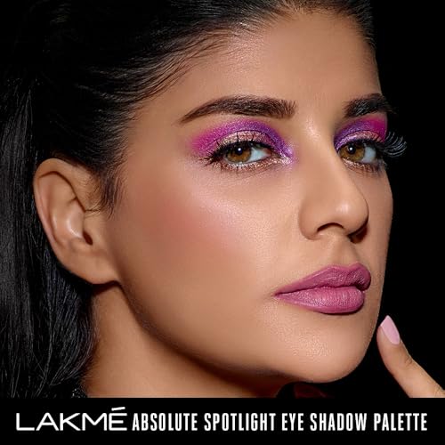 Lakmé Glitterati Chroma Chic Eye